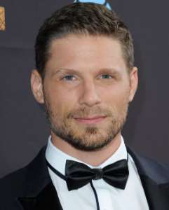 Matt Lauria